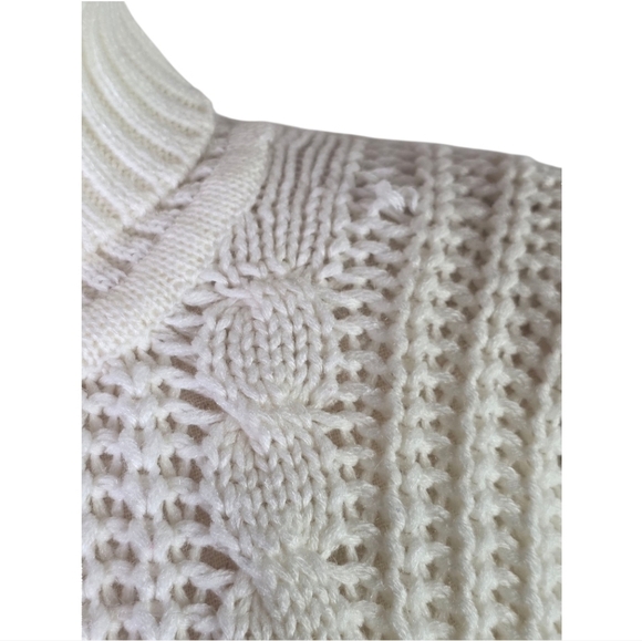 *SOLD* Vintage Ellemenno Ivory Cable Knit Turtleneck Sweater Small Hong Kong - Picture 3 of 7
